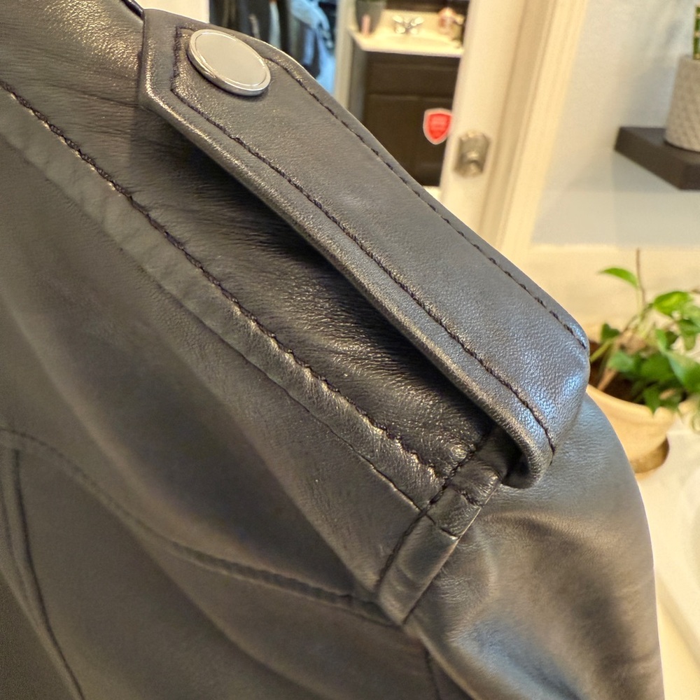 Men's Black Leather Jacket - Picture 10 of 13